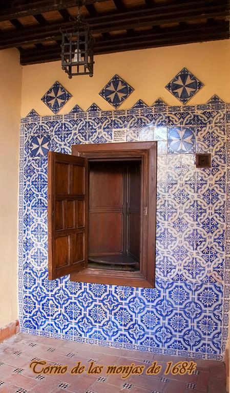 Отель Hospederia Convento De Santa Clara Пальма дел Рио Экстерьер фото